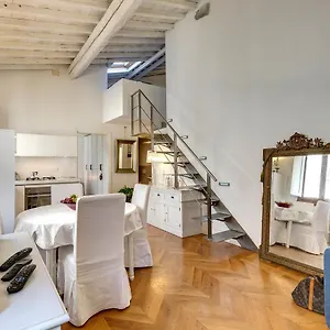 https://dome-la-casa-di-franci.it-tuscanyhotel.com