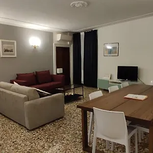 https://palazzo-boldu-ca-colombina.hotelinveneto.com