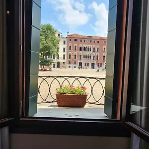 https://casanova.hotelinveneto.com