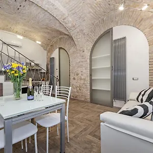 White Flat Rione Monti Apartment