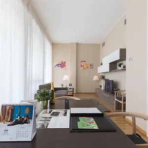 Hemeras Boutique Homes - Design Near Duomo Cathedral , Μιλάνο Ιταλία